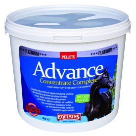   Advance Complete koncentrált táplálékkiegészítő vitamin 10 kg vödör pellet